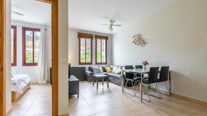 Unclassified image, 3 of 16, button - Apartment Directly on the Boulevard of La Cala (Mijas)