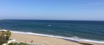 Apartment Directly on the Boulevard of La Cala