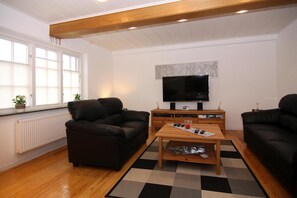 Apartment | Living room - Wohnung in Rehm-flehde-bargen mit Einer Terrasse (Rehm-Flehde-Bargen)