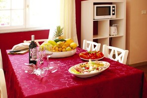 House | Dining
