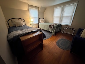 4 bedrooms, free WiFi, bed sheets