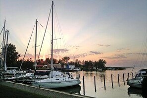 Water view - Ferienhaus Haffschein, Moenkebude (Monkebude)