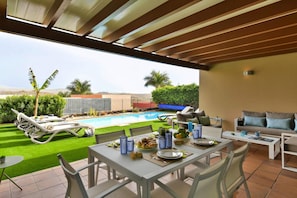 House | Pool - Holiday Home, Maspalomas (San Bartolomé de Tirajana)