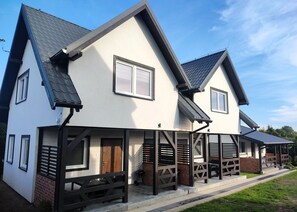 House | Exterior - Holiday Home in Rewal Near Beach & Pool (Rewal)