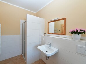 Apartment | Bathroom - Wohnung in Lubben an der Spree fur 2 Personen (Lübben (Spreewald))
