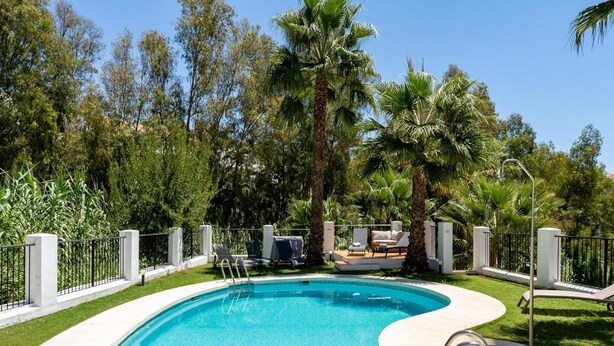 Pool - Faro's Villa Horizonte Near Seabeach (Benalmádena)