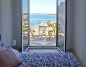 Apartment | Interior - Seaside Apartment in Seline With Sea View (Starigrad)