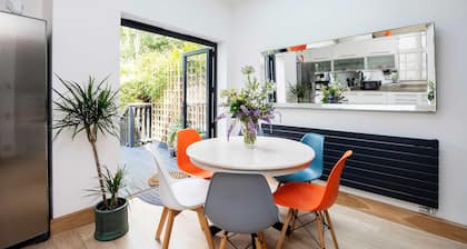 A North London Novelty