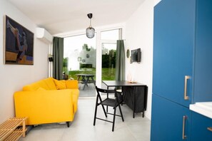 House | Dining