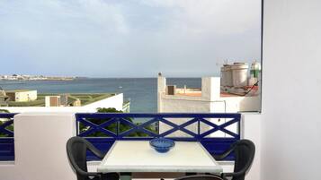 Căn hộ | Ban công