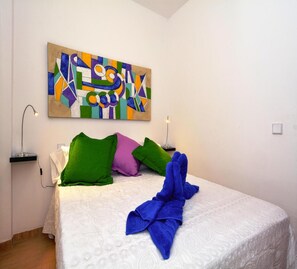 2 bedrooms, individually furnished, bed sheets