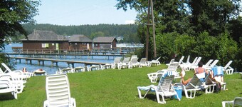 Bungalow on Lake Klopein With a Terrace