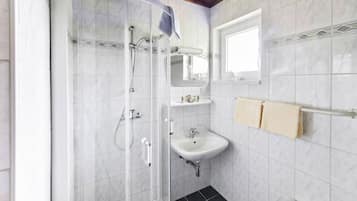 Bungalow | Bathroom