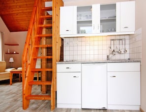 House | Private kitchen | Electric kettle, toaster, highchair - Ferienpark Markgrafenheide (Rostock)