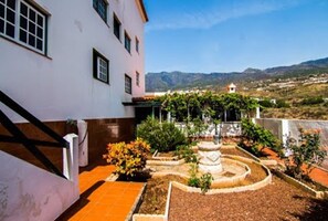 Rumah | Pemandangan dari properti