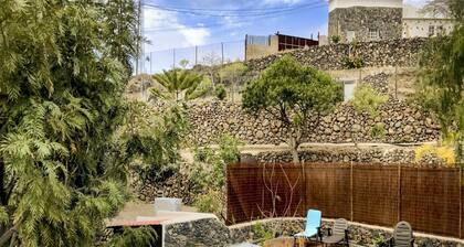 Tenerife Coastal Vacation Home for 3