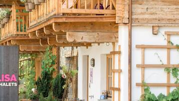 Chalet | Bahagian luar