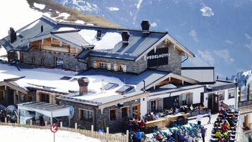 Chalet | Exterior
