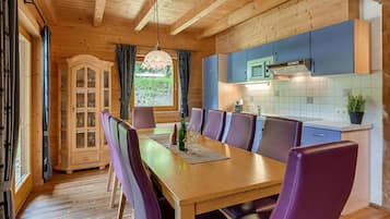 Chalet | Dining