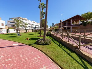 Apartment | Garden - Modern Apartment With Lake Views (Mijas)