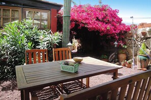 House | Outdoor dining - Relaxing Getaway in Arico La Sabinita (Arico)