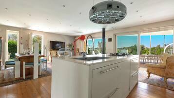 Villa | Eigene Küche | Geschirrspüler