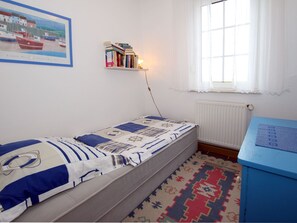 4 habitaciones y muebles diferentes