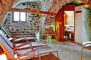 Apartment | Sauna - Apartment in Pellizzano With Paid Sauna (Pellizzano)