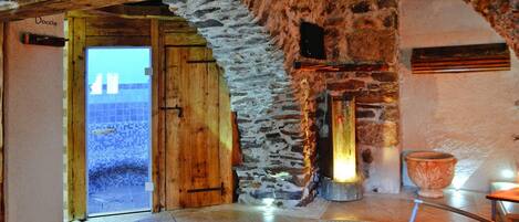 Apartment | Reception