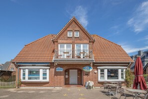 Apartment | Exterior - Charmante Ferienwohnung in St. Peter-ording (St. Peter-Ording)