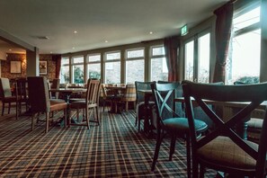 Dining - The Wheatsheaf Hotel (Corbridge)