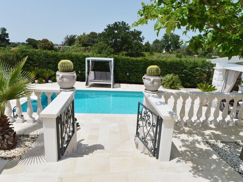 Villa With Pool Near Locorotondo