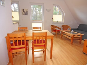 Apartment | Dining