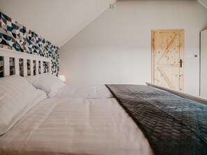 House - House in Nadole With Private Beach & Jacuzzi (Gniewino)