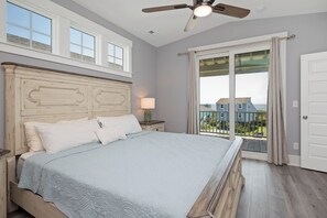 4 Schlafzimmer, Bügeleisen/Bügelbrett, Internetzugang, Bettwäsche