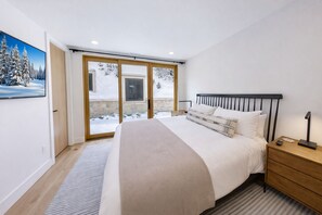 Casa, 6 camere da letto | 5 camere, una scrivania, postazione laptop, ferro/asse da stiro