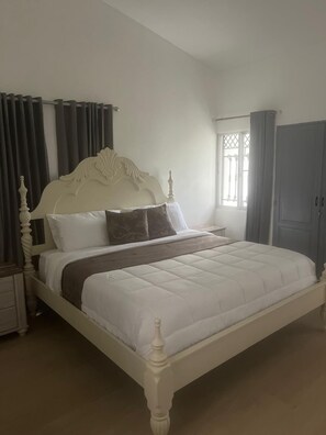 4 chambres, Wi-Fi gratuit, draps fournis