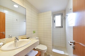 Villa | Bathroom
