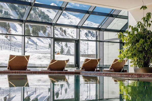 Apartment | Dining - Apartment in Obergurgl in the Mountains (Soelden)
