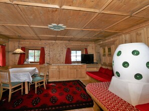 Apartment | Living room - Apartment and Terrace in Langenfeld (Laengenfeld)