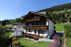 Exterior - Chalet in Mayrhofen Near Penken Ski Lift (Brandberg)