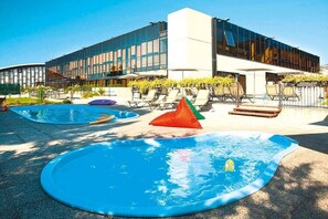 House | Pool