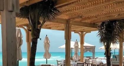 Ocean view peaceful Cozy 2-bed condo AC, fitness room in awesome Boca Chica