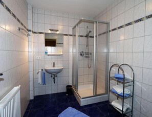 Apartment | Bathroom