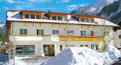 Apartment in Zugspitz Arena Near Cycle Path