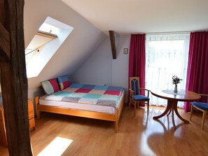 Rumah | 4 kamar tidur dan seprai linen