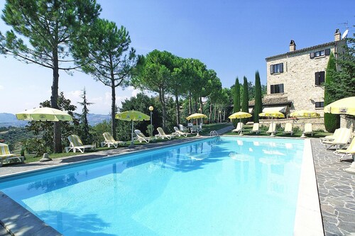 Hotel in Marche With Scenic Hiking Trails