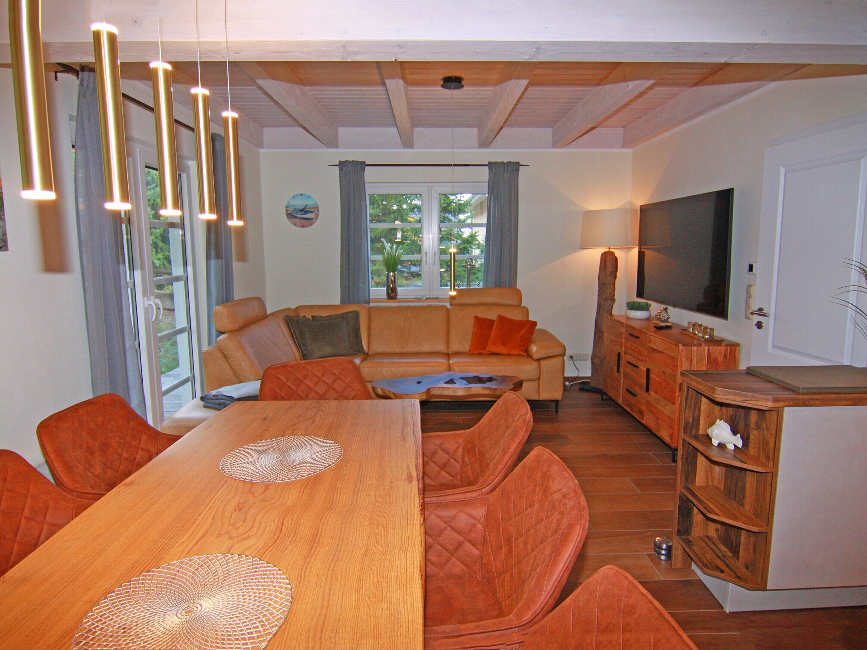 House | Dining