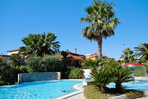 Apartment | Pool | Outdoor pool