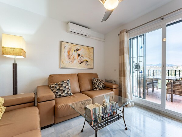 Apartment | Living area - Faro's Angel Miraflores Penthouse (Mijas)